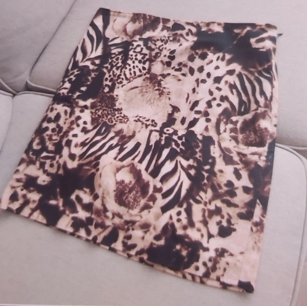 Grace skirt size 10 animal print brown black pencil cut